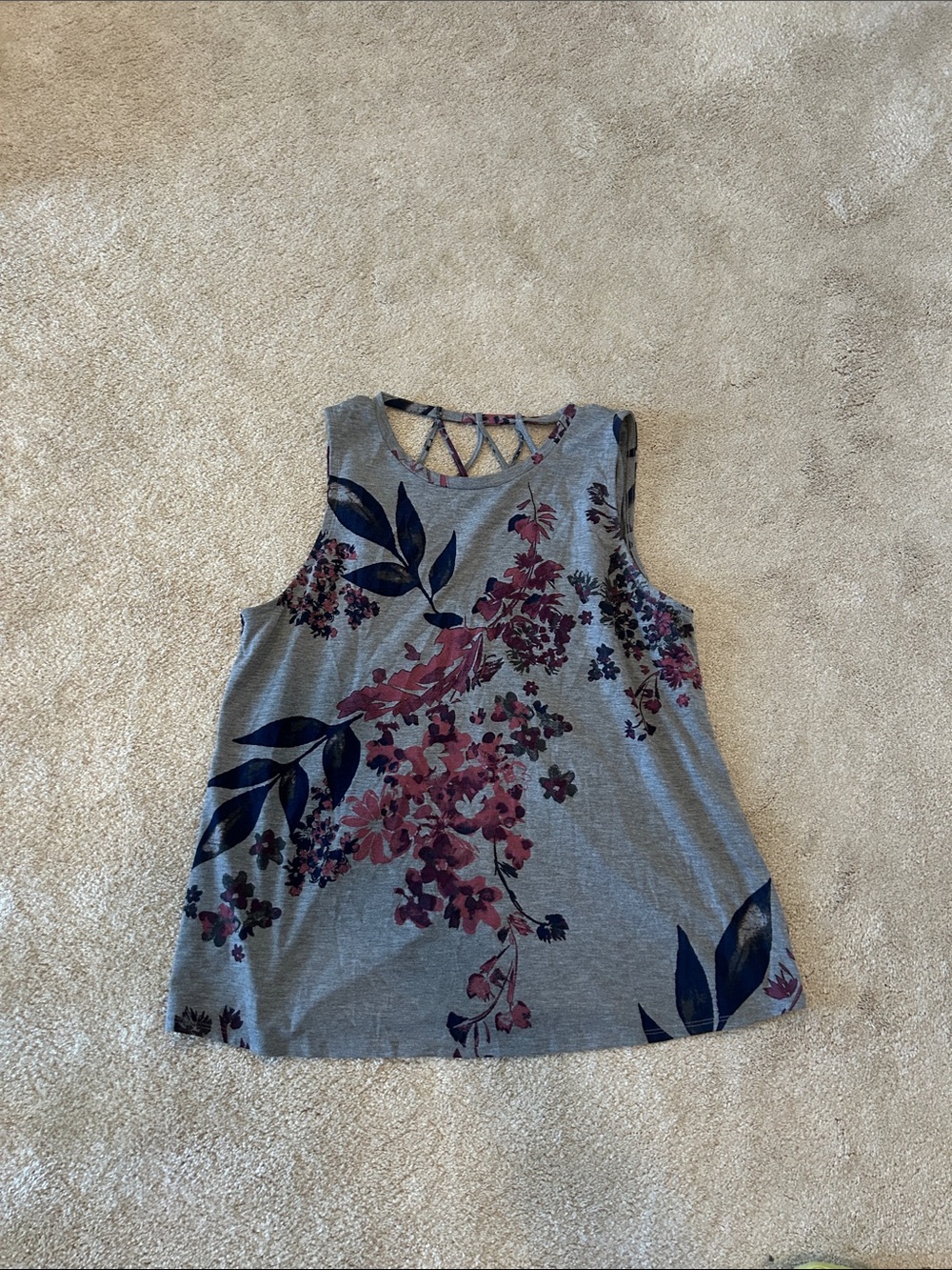 Sleeveless Floral Crisscross Back Tank Top - Gray & Plum